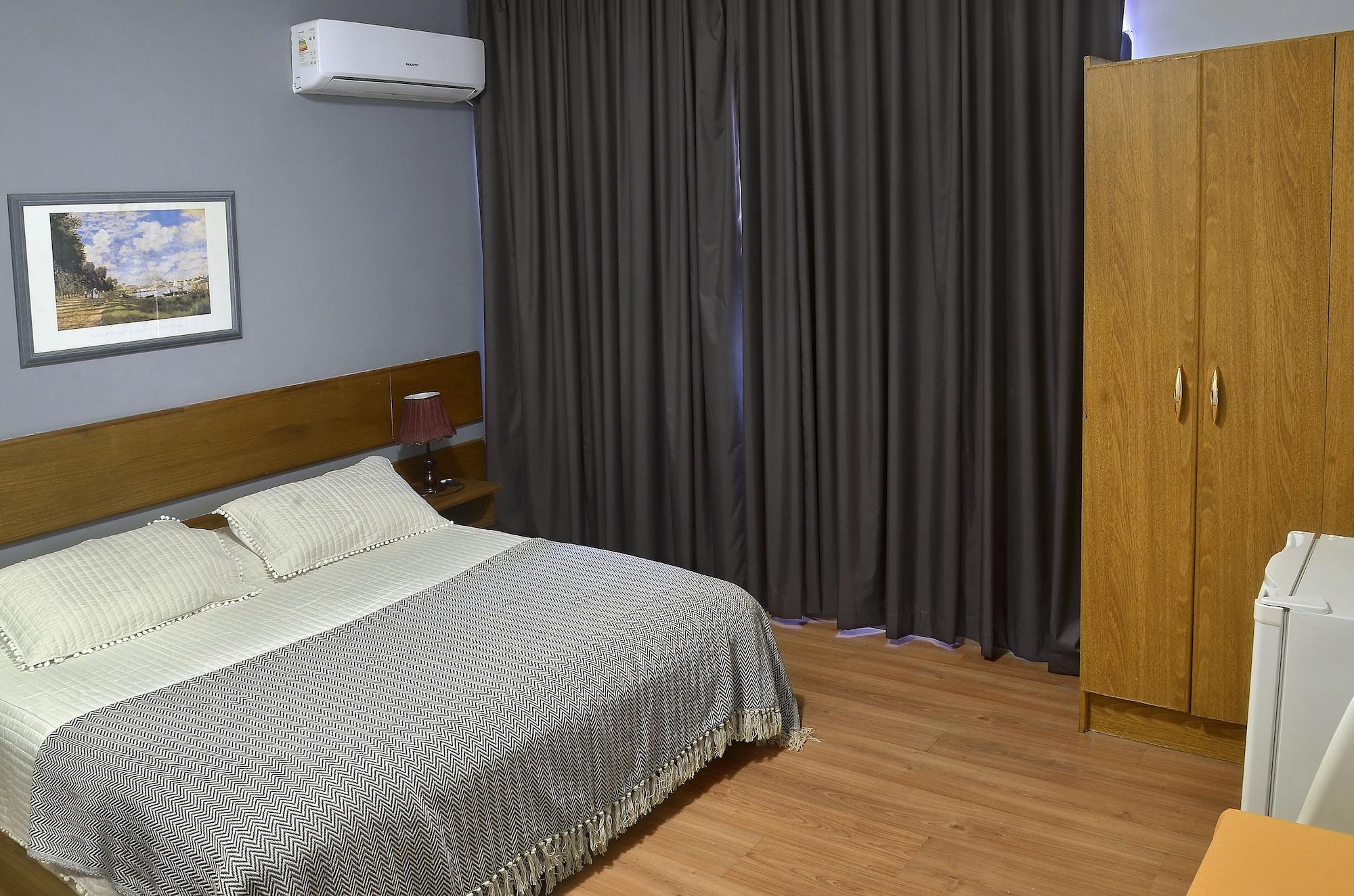 Hotel Hispano Монтевидео Екстериор снимка