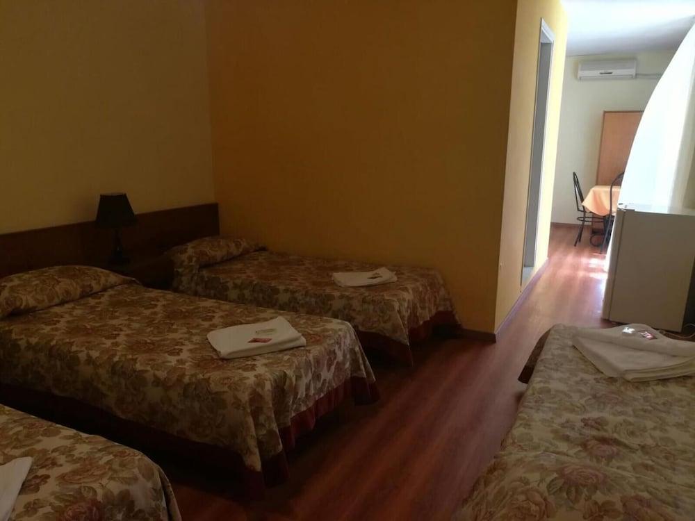 Hotel Hispano Монтевидео Екстериор снимка