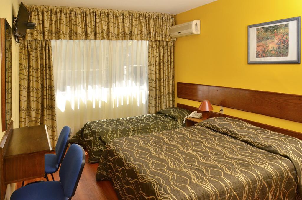 Hotel Hispano Монтевидео Екстериор снимка