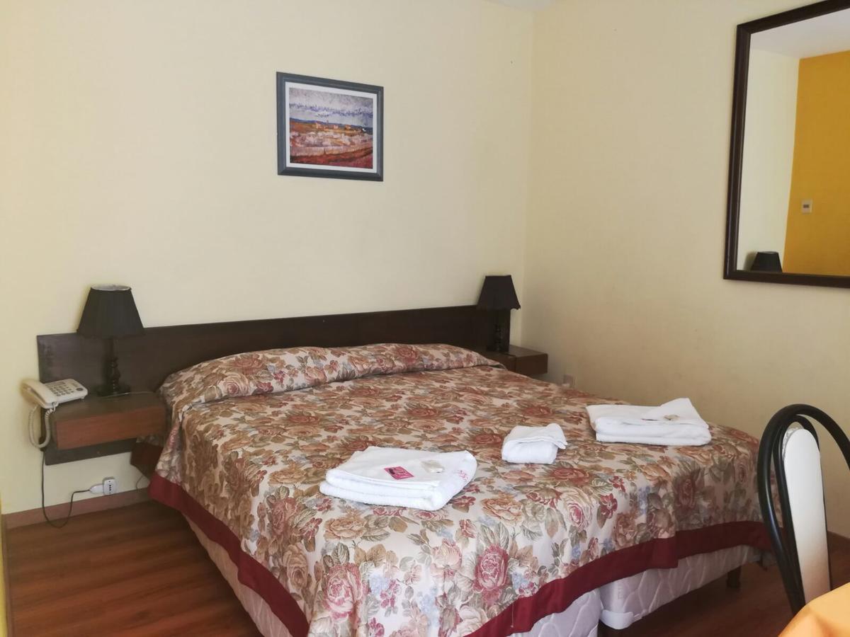 Hotel Hispano Монтевидео Екстериор снимка